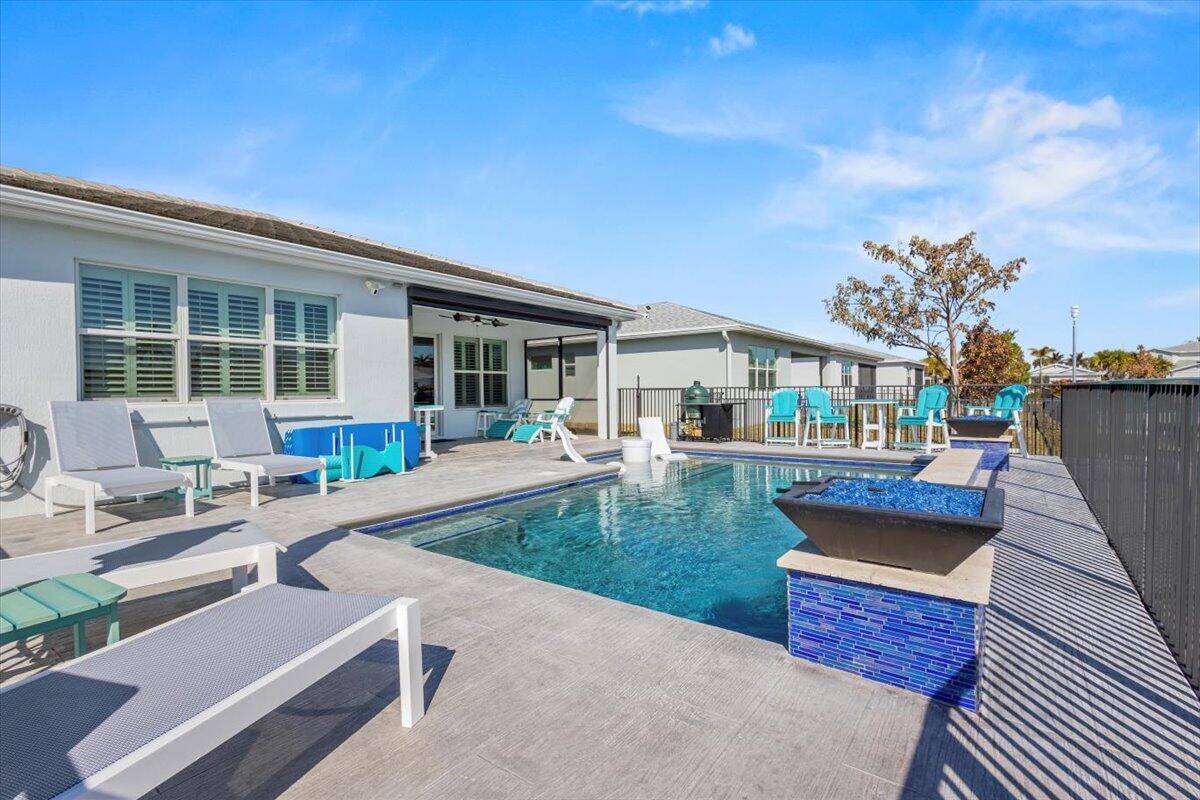 Mandarlie MATTAMY AT SOUTHERN GROVE PLAT 1 REPLAT - Residential