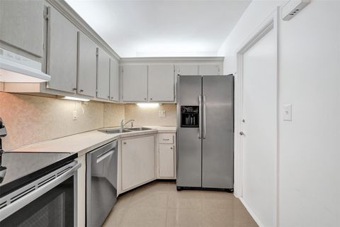 A home in Wilton Manors