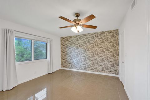 A home in Wilton Manors