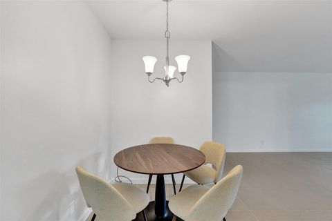 A home in Wilton Manors