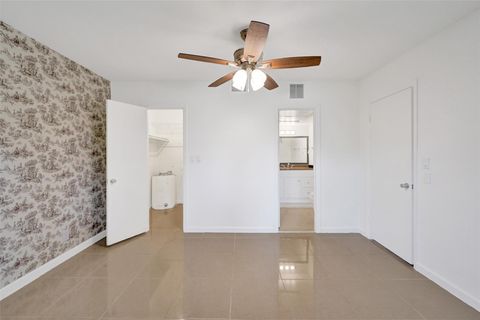 A home in Wilton Manors
