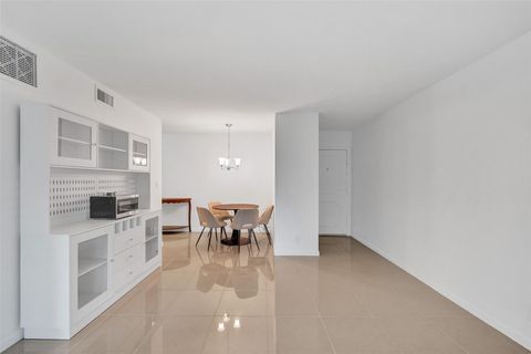 A home in Wilton Manors