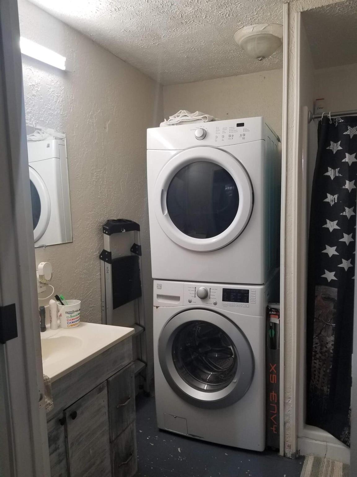 BILTMORE PARK - Residential