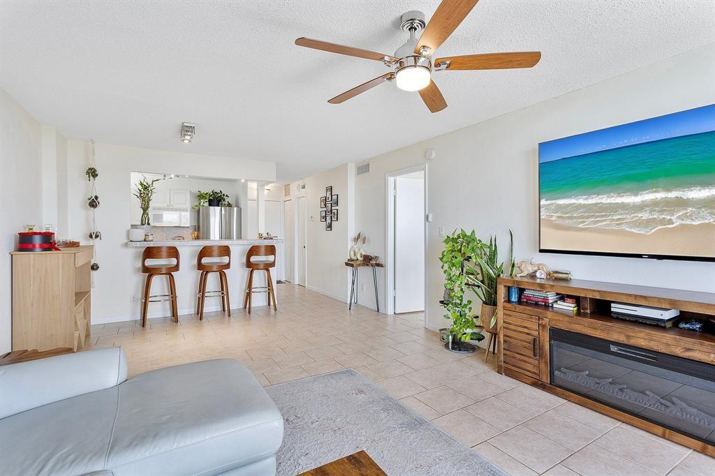 1800 N Andrews Avenue 9i