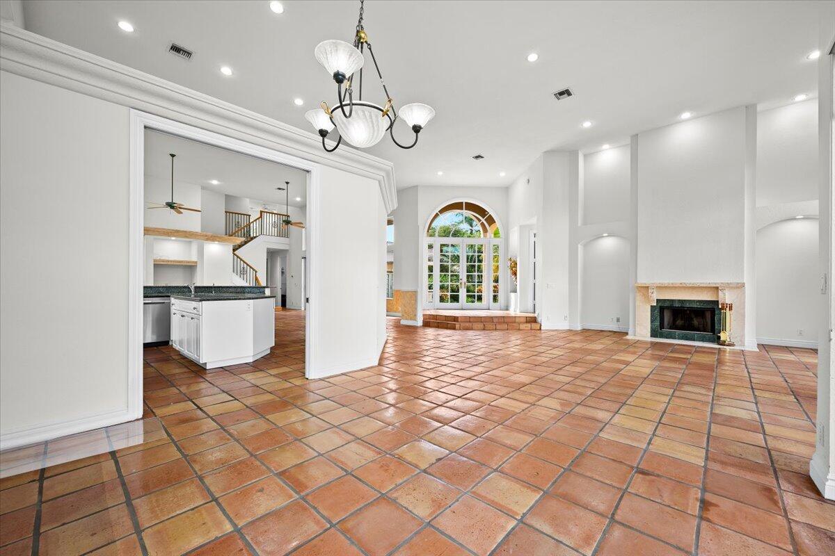 SEASONS - Residential