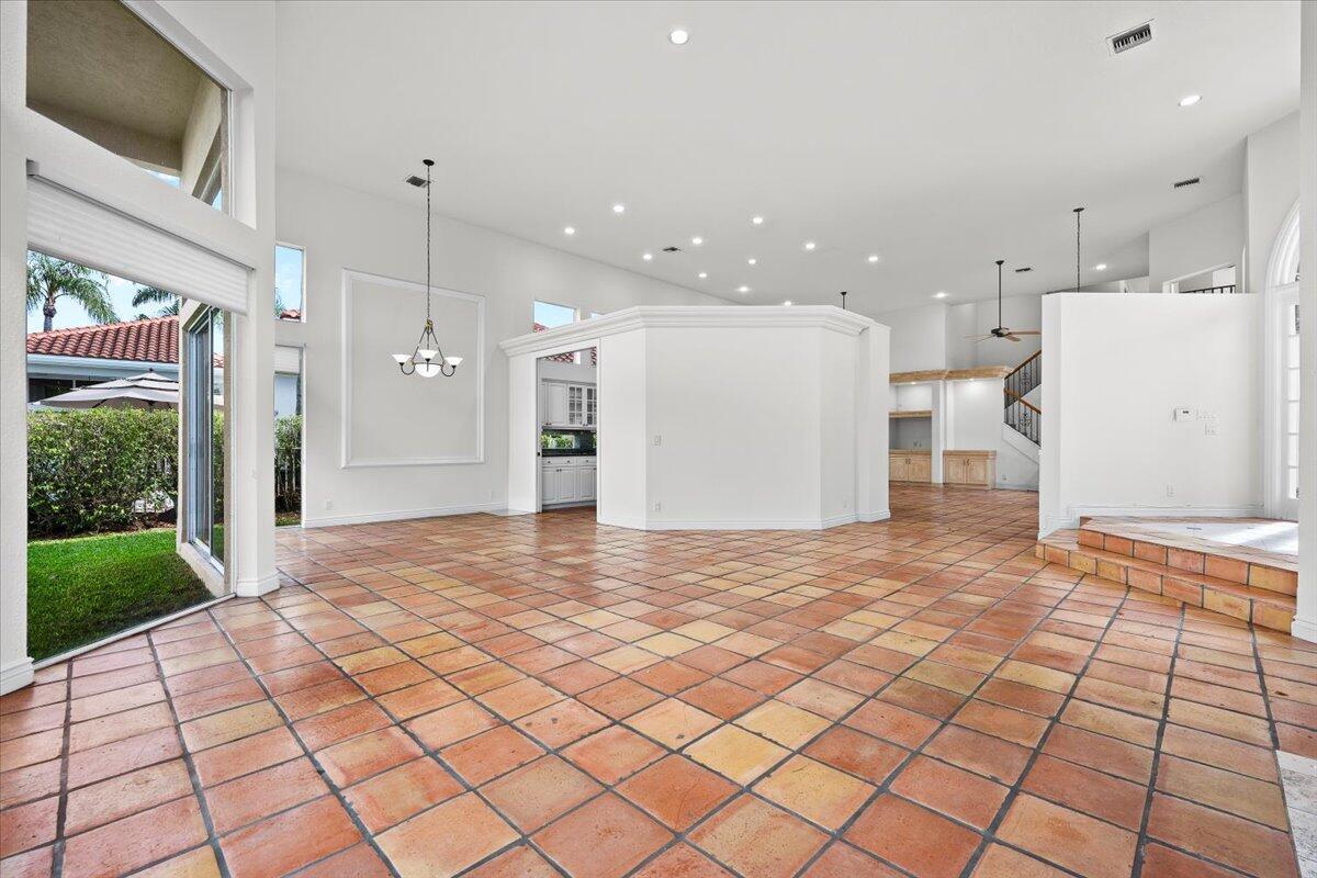 SEASONS - Residential