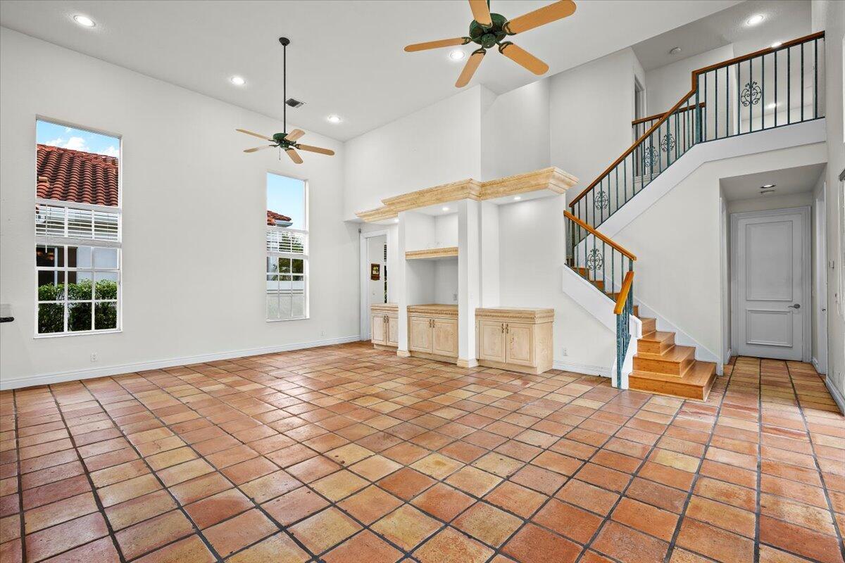 SEASONS - Residential