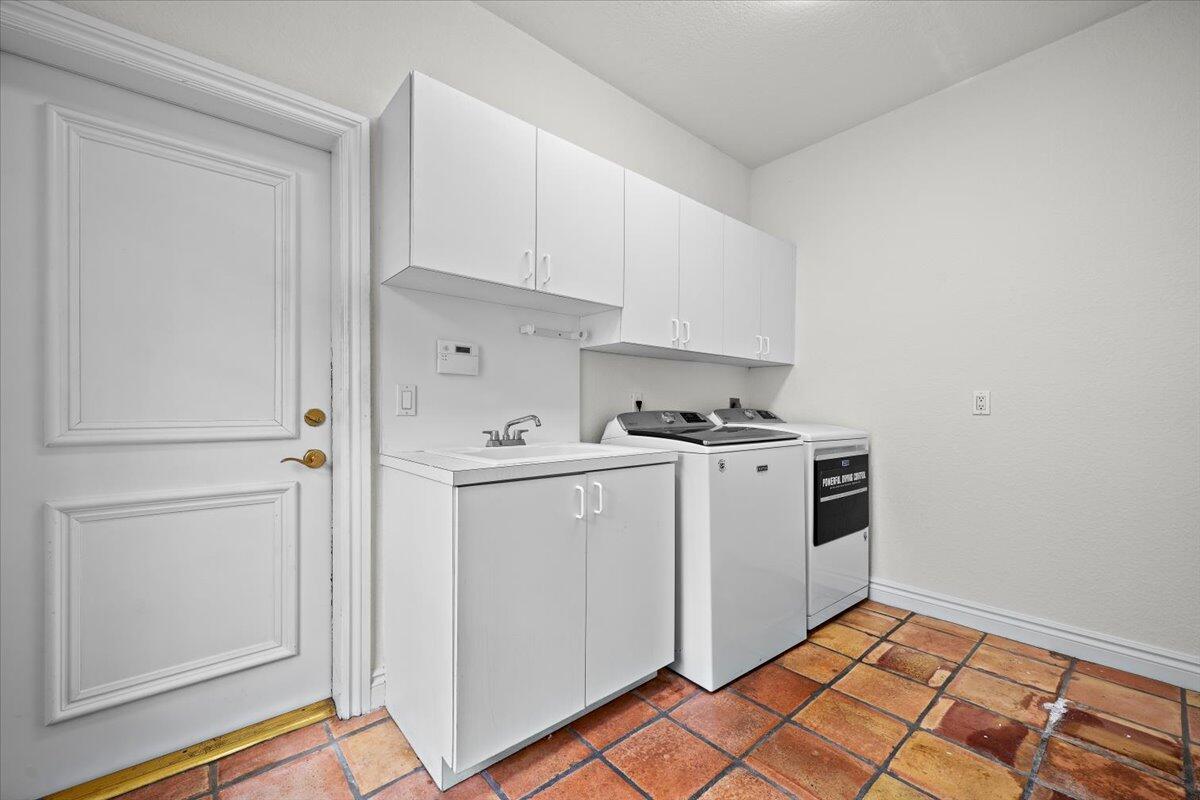 SEASONS - Residential