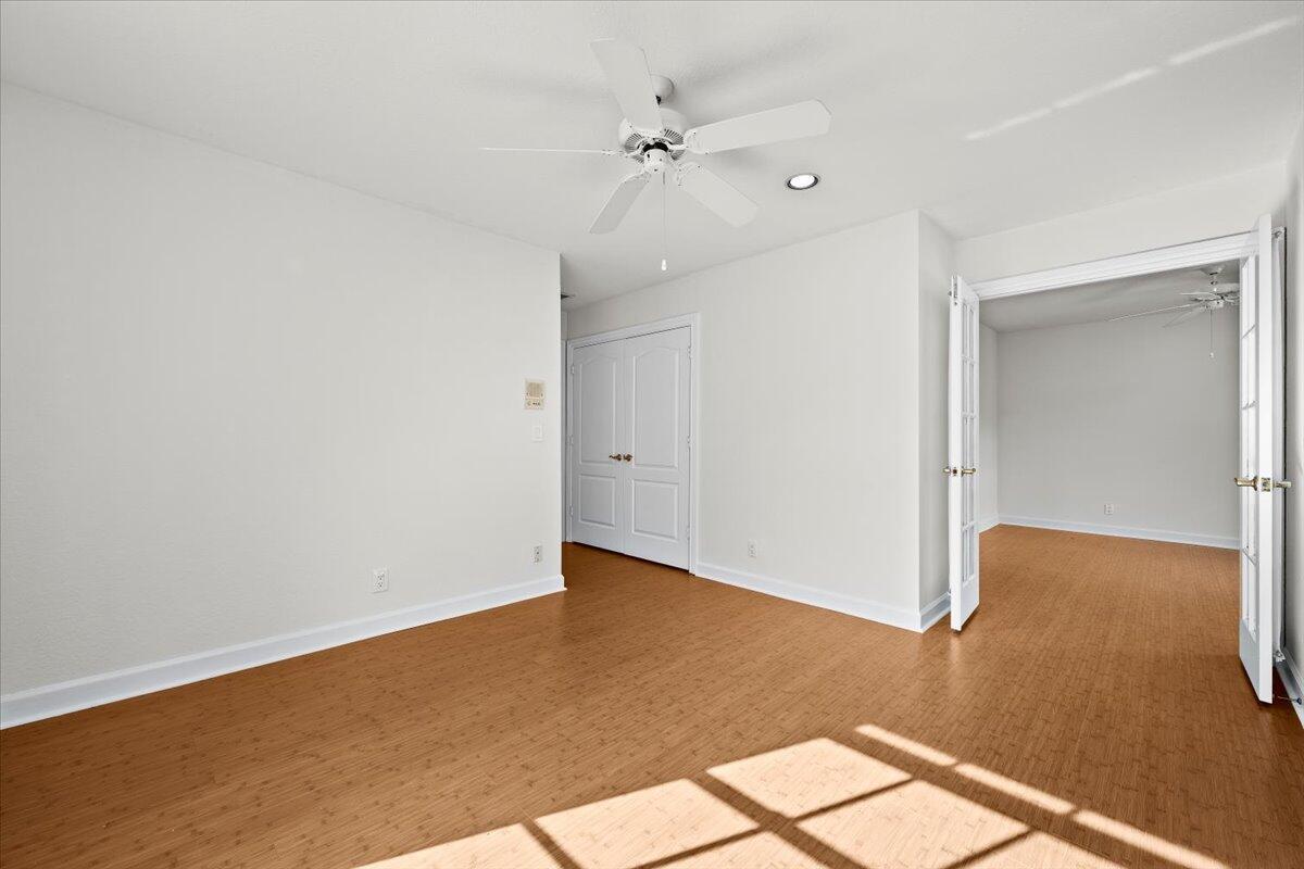 SEASONS - Residential