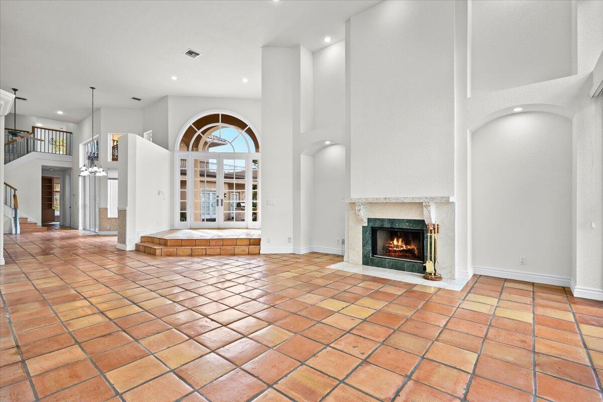 SEASONS - Residential