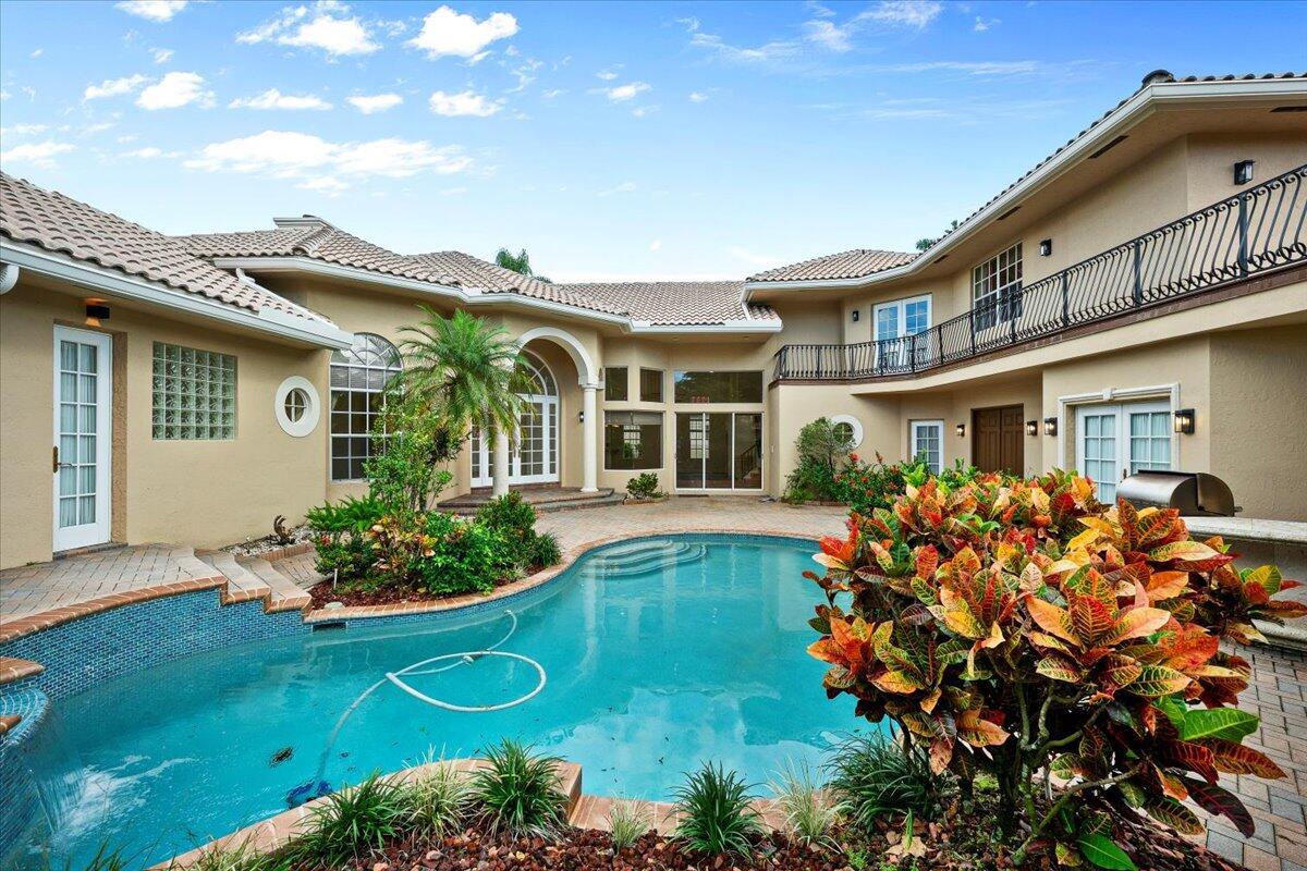 SEASONS - Residential