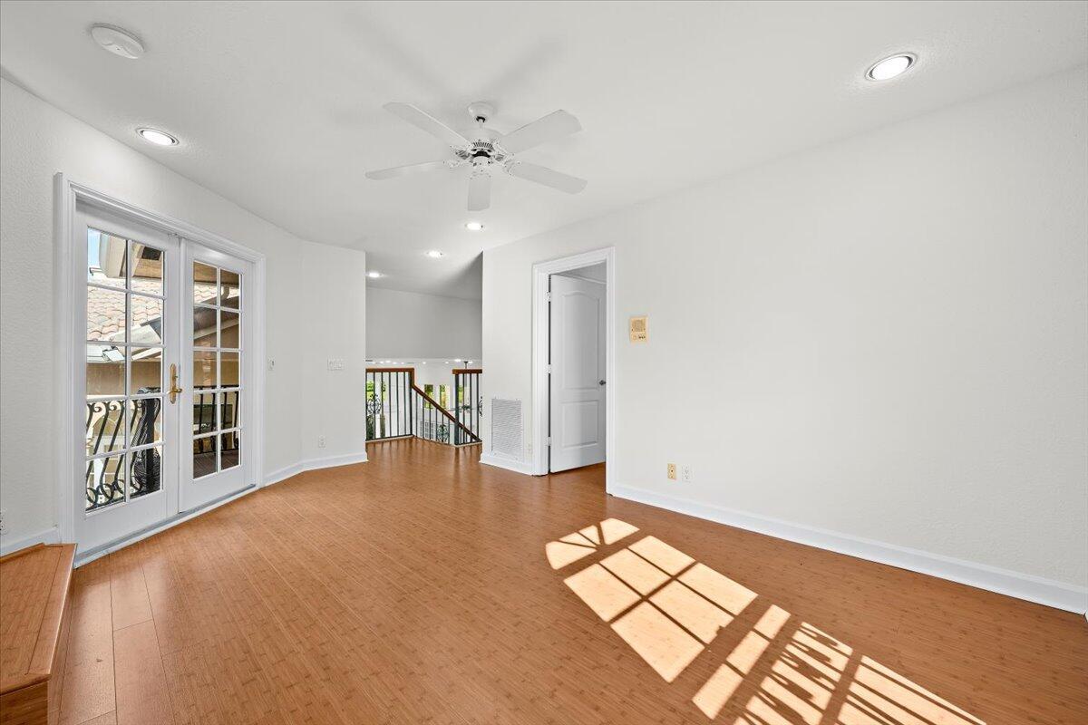 SEASONS - Residential