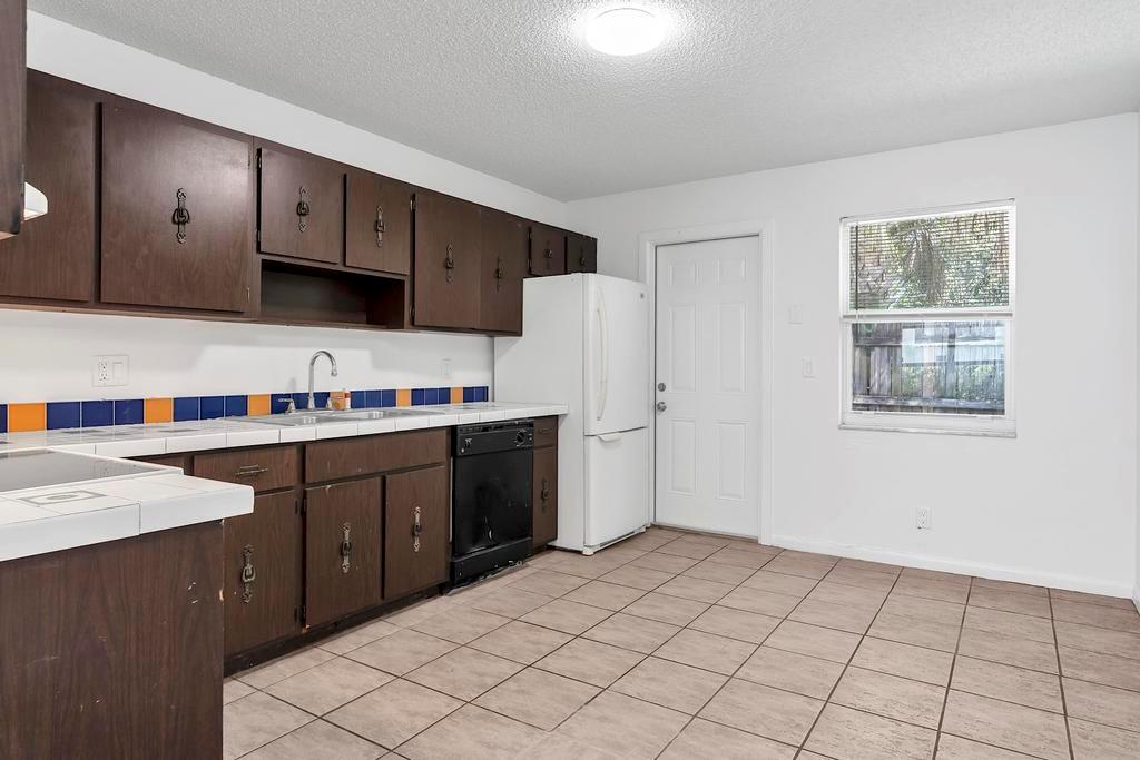 MERCER PARK - Residential Lease