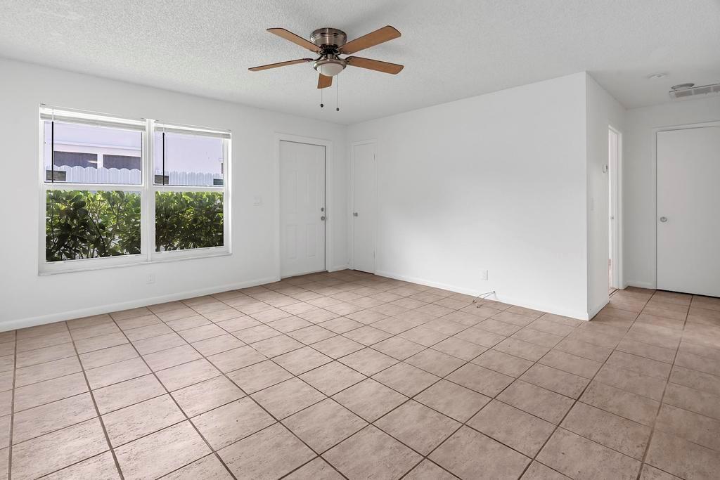 MERCER PARK - Residential Lease