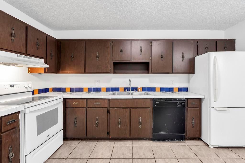 MERCER PARK - Residential Lease
