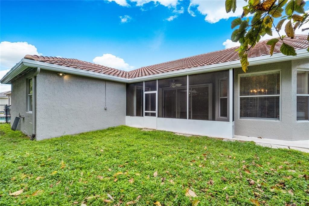 Parkwood Ix 153-28 B - Residential