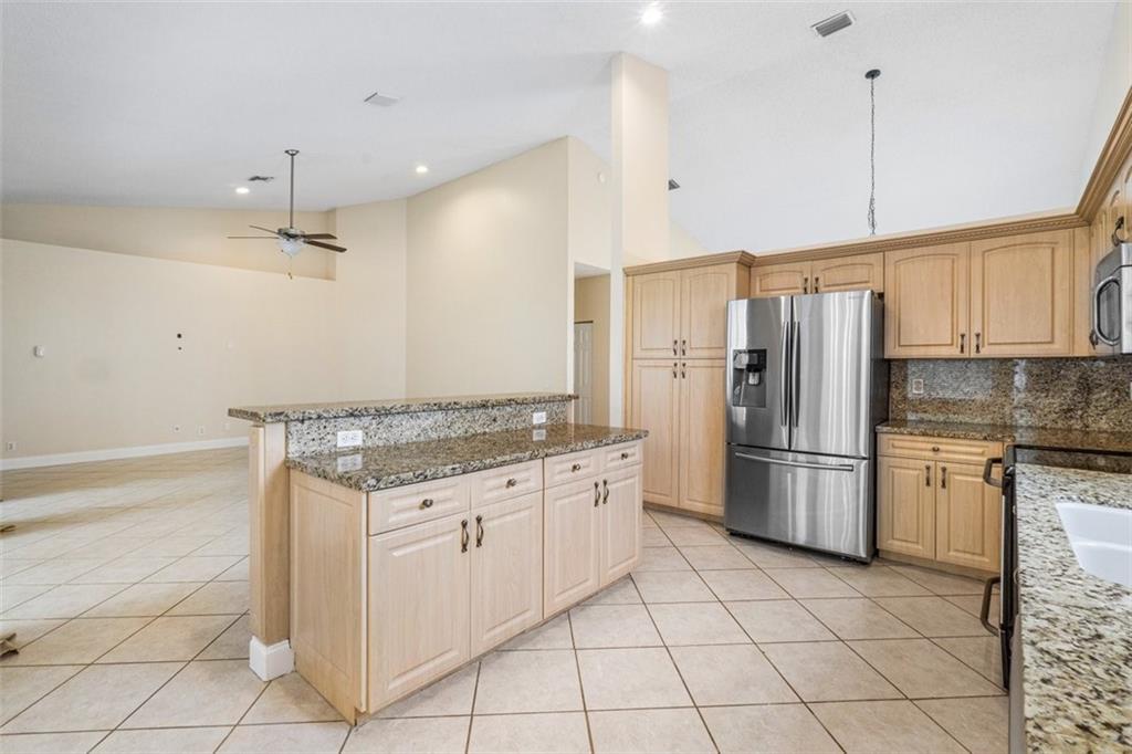 Parkwood Ix 153-28 B - Residential