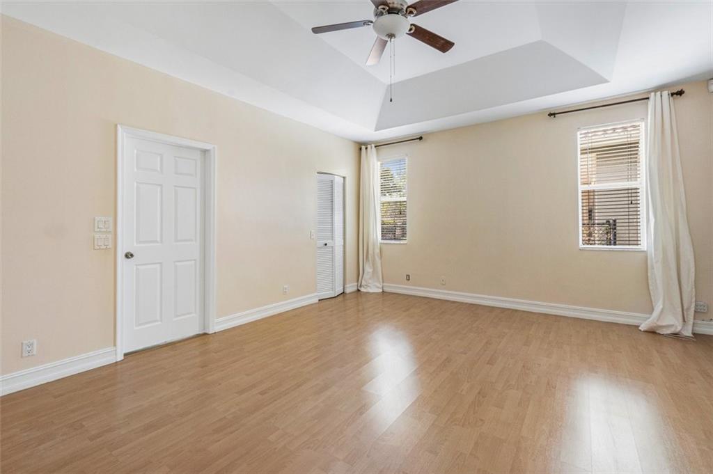 Parkwood Ix 153-28 B - Residential