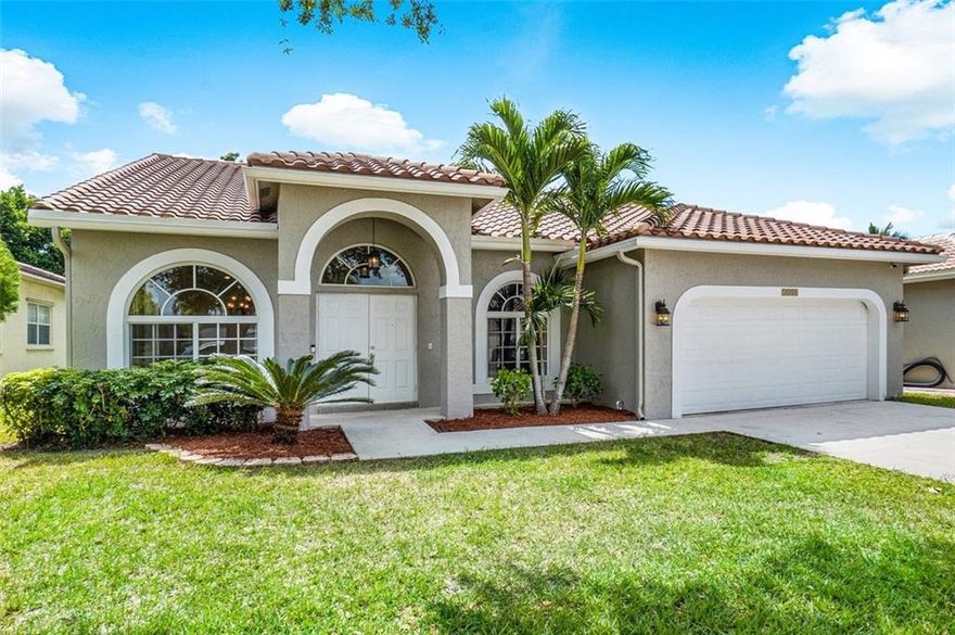 Located in the desirous East Parkland in Parkwood Community sits a well-maintained home offering 4 bedrooms, 2 bathrooms, utility room, 2 car garage with high vaulted ceilings. Top of the line SS appliances, eat-in kitchen plus breakfast nook off the family room, full dining area and living room.  3 bedrooms stacked with an updated bathroom, laundry room just as you enter from the 2 car garage.  Across the family room is the private master bedroom complete with a tray ceiling, large walk-in closet, 2 separate sinks with ample cabinet storage space, stand up enclosed shower and full jacuzzi.  The quiet backyard featuring the most delicious avocado tree, private area has renderings for a pool.  2017 Roof, 2017 A/C, wired for alarm system.  A rated schools and more.