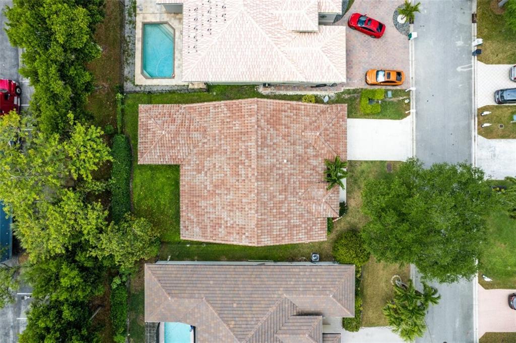 Parkwood Ix 153-28 B - Residential