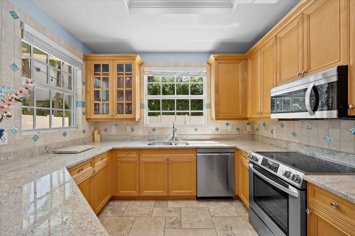 OCEAN RIDGE AT JUNO BEACH - Residential