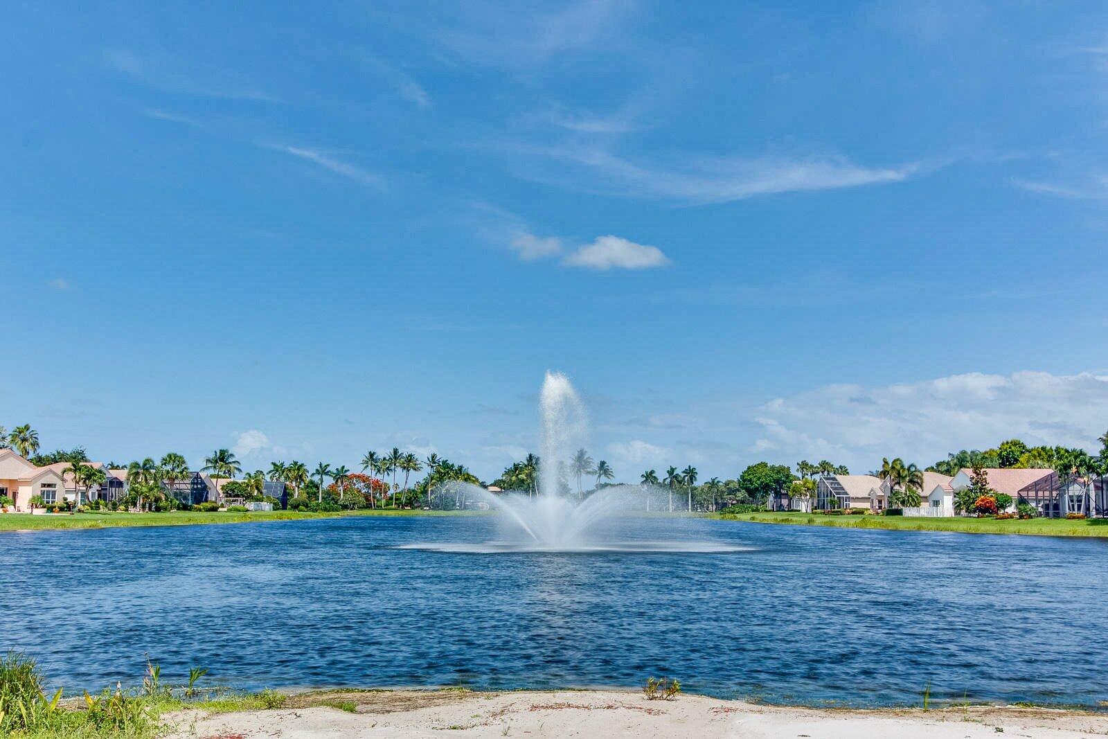 VALENCIA LAKES 1 - Residential