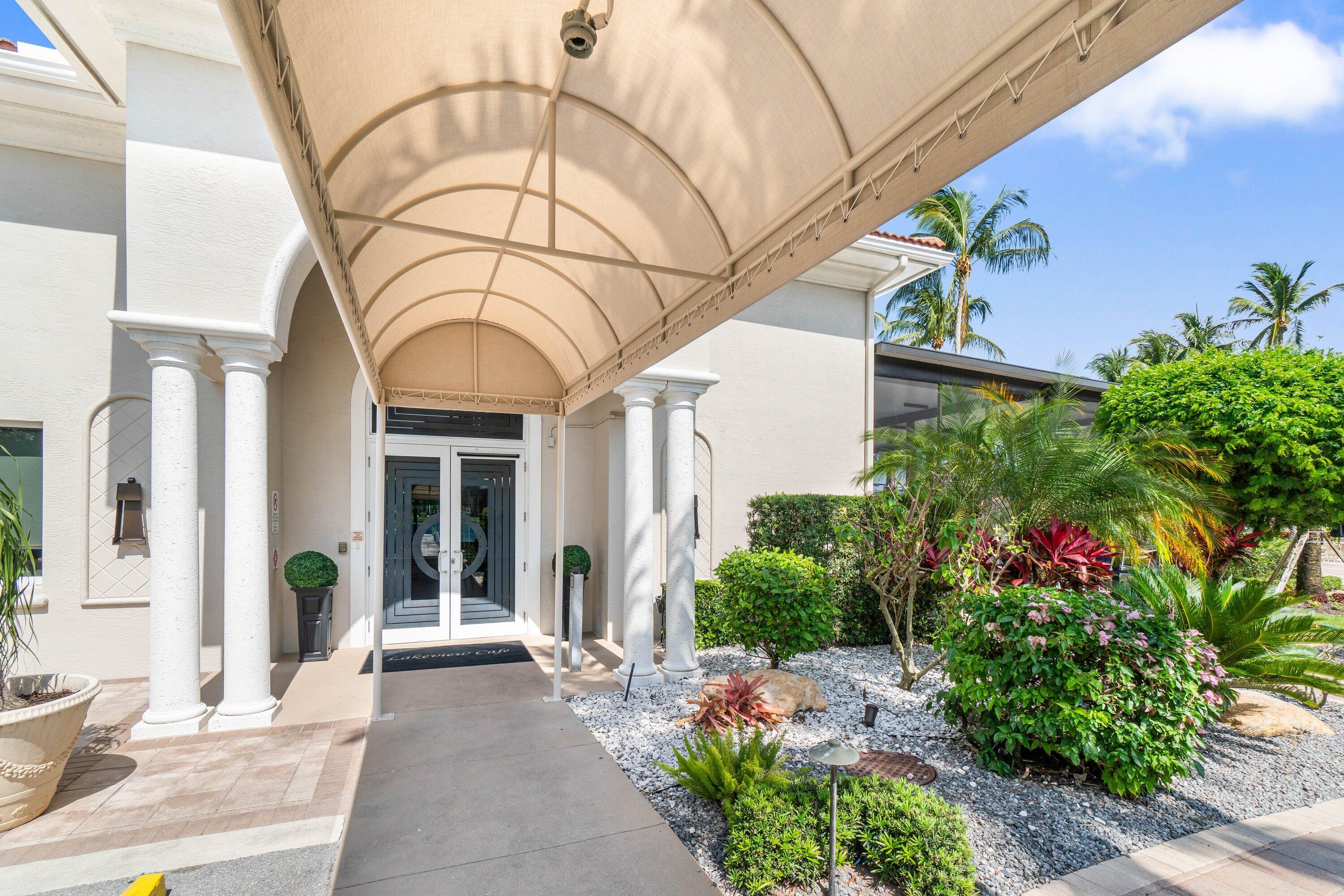 VALENCIA LAKES 1 - Residential
