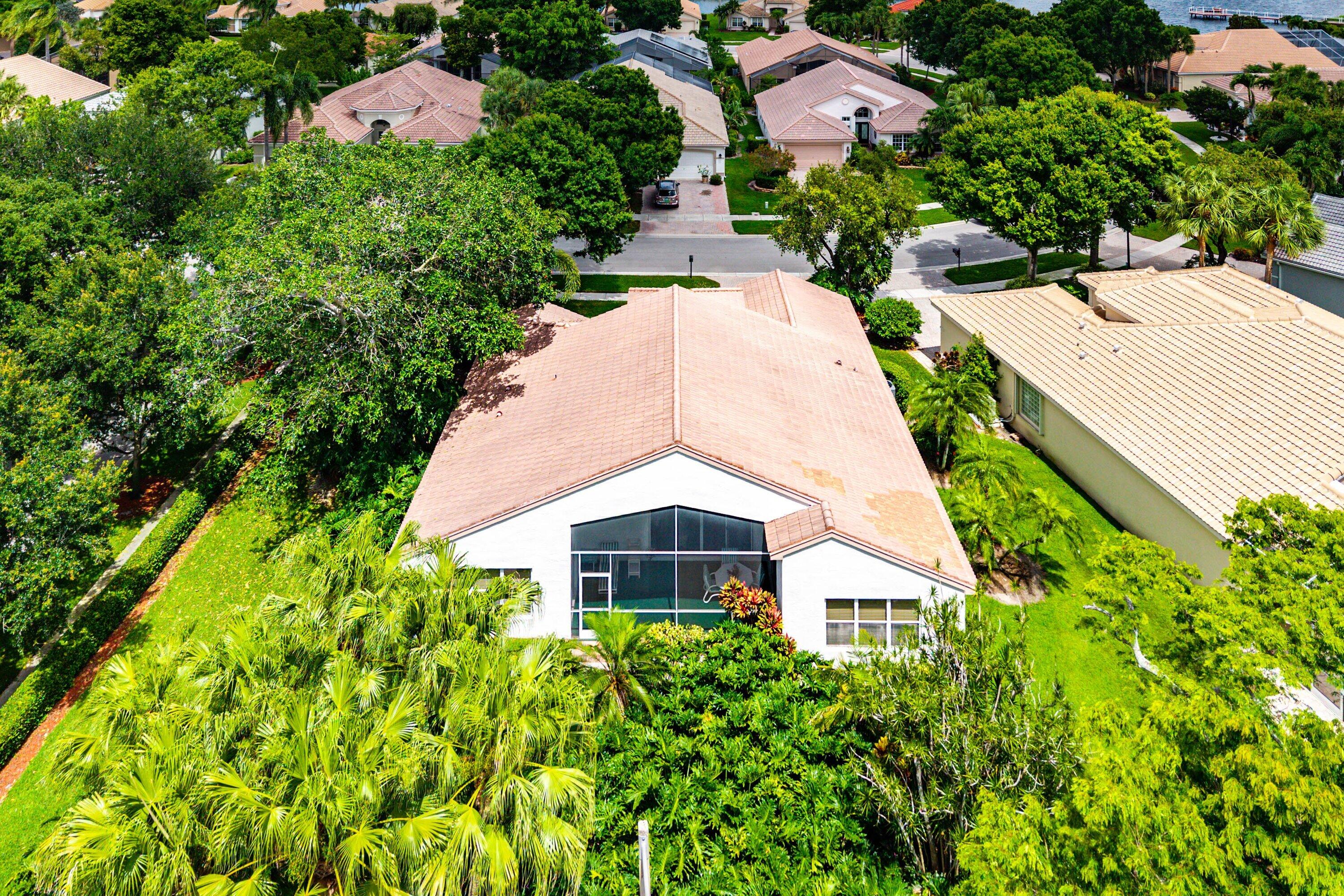 VALENCIA LAKES 1 - Residential