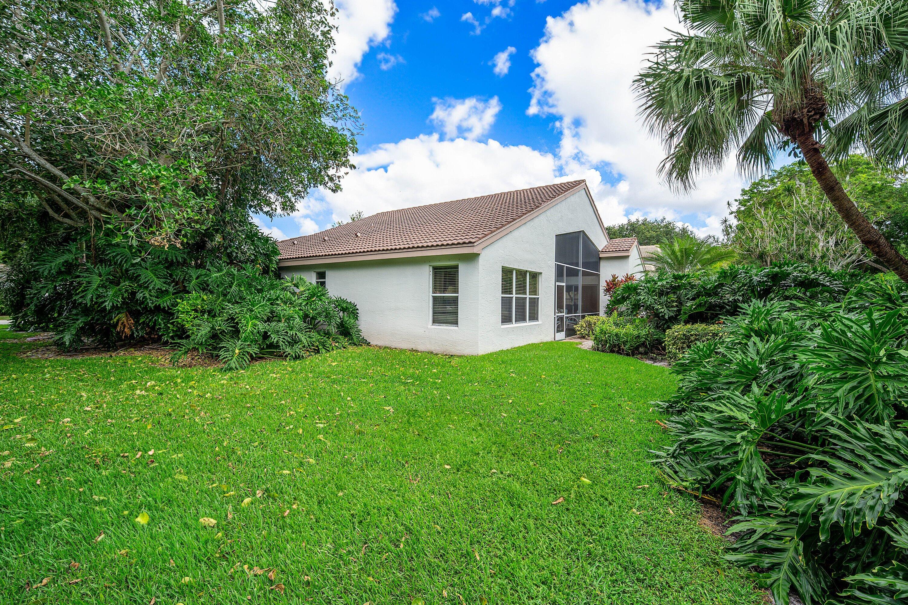 VALENCIA LAKES 1 - Residential
