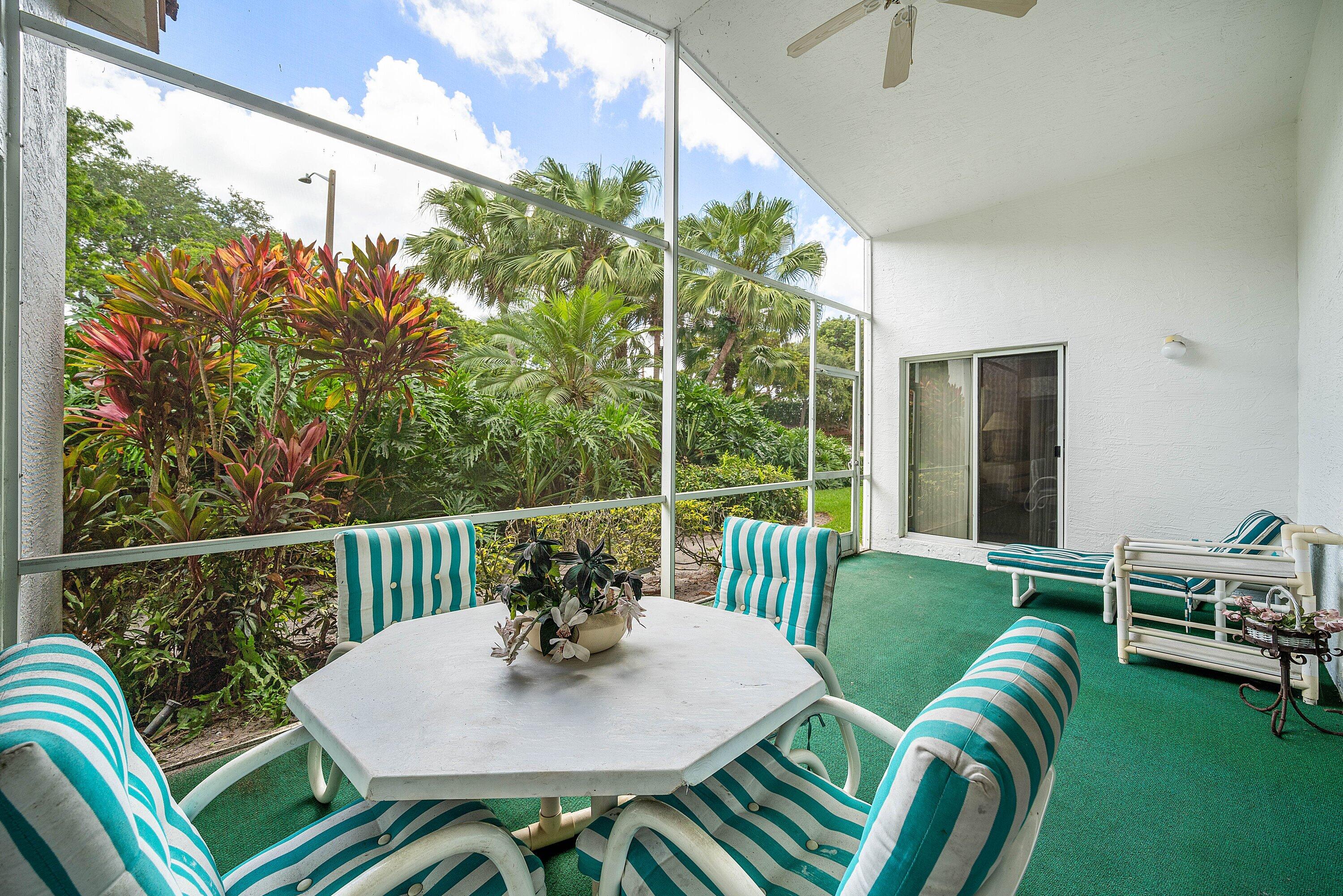 VALENCIA LAKES 1 - Residential