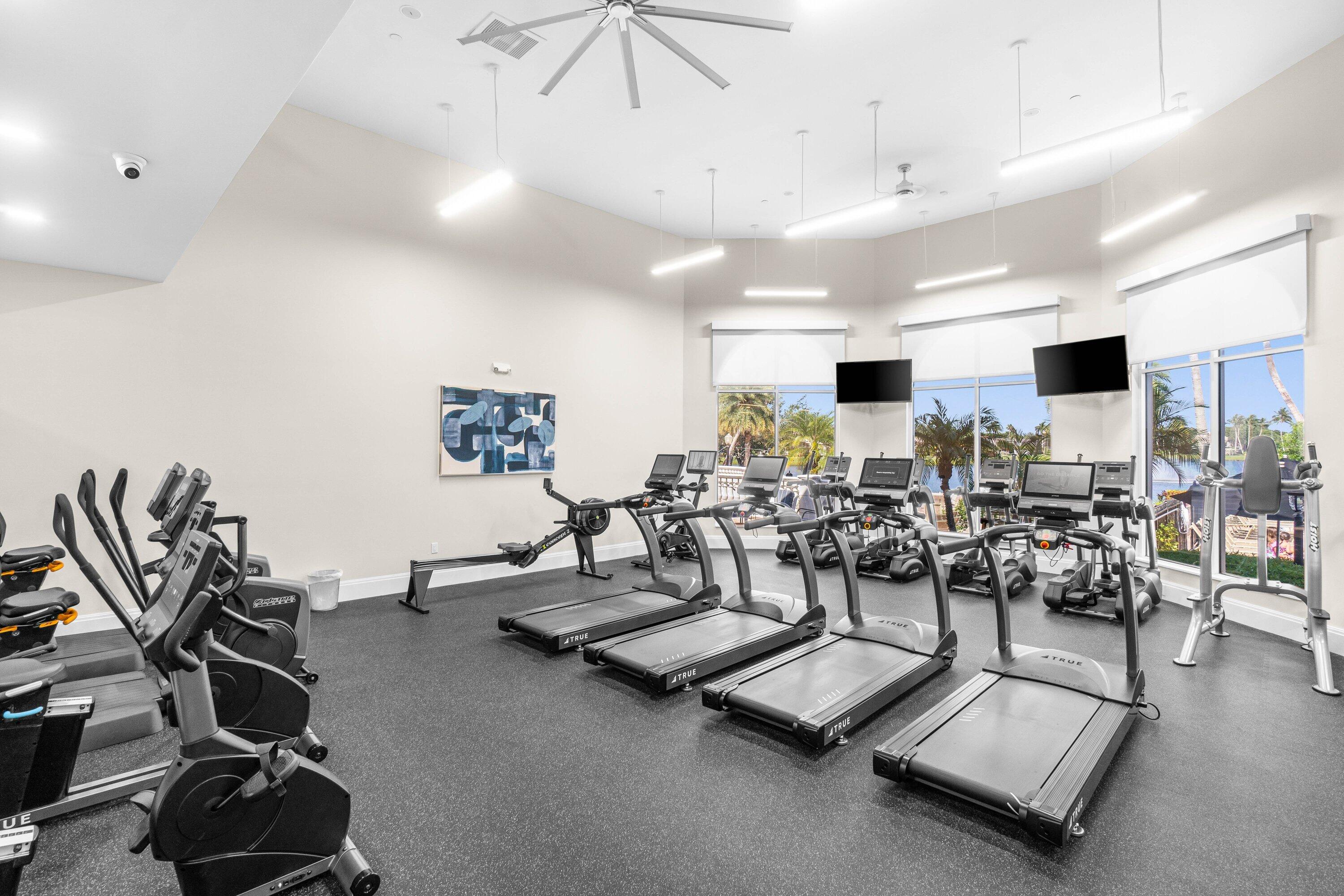 VALENCIA LAKES 1 - Residential