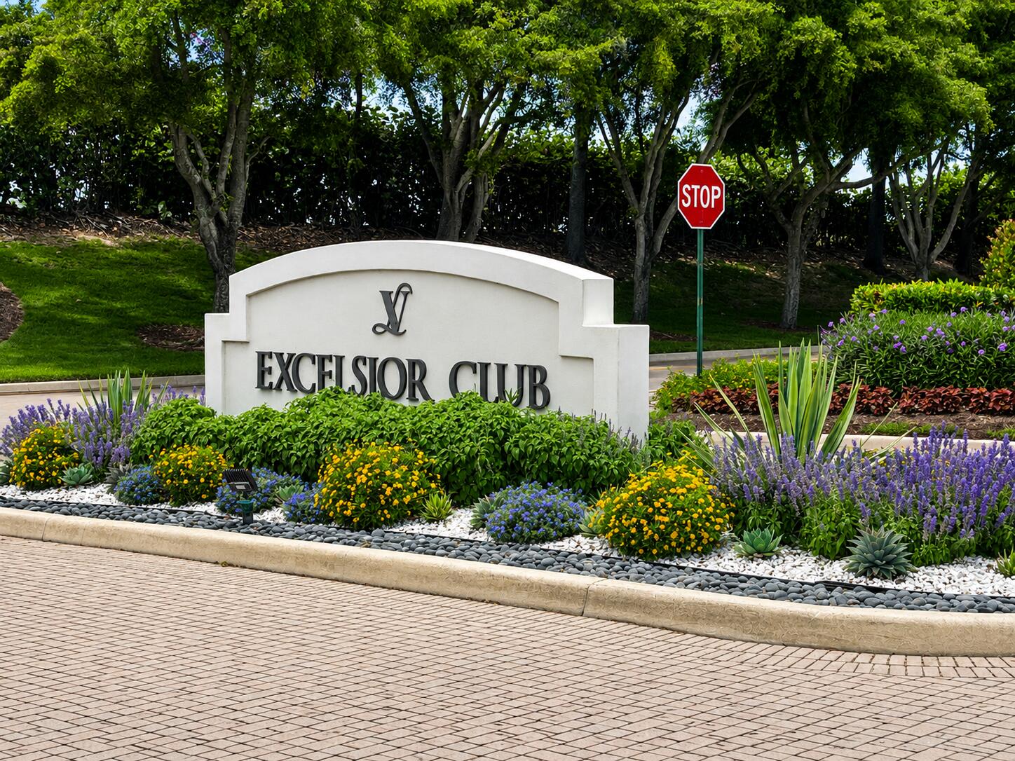 VALENCIA LAKES 1 - Residential