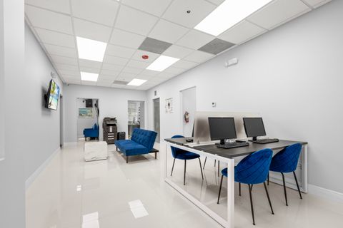 9200 Belvedere Road 207-1a Royal Palm Beach FL 33411