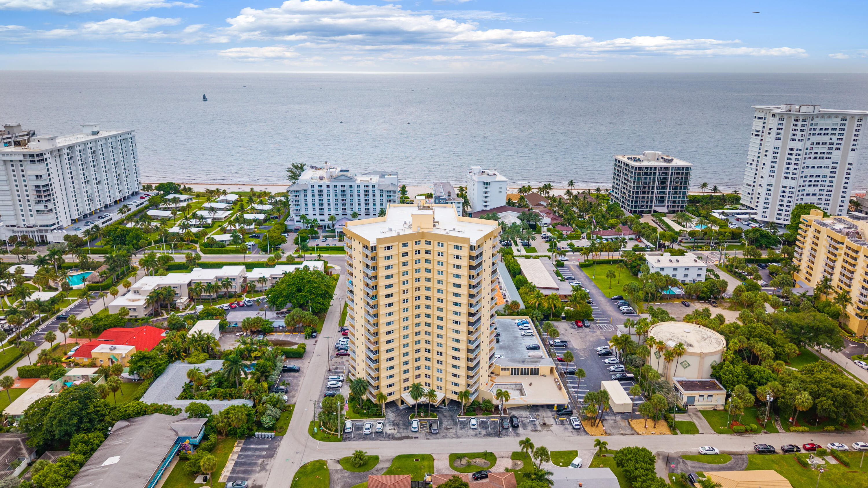 1200 Hibiscus Avenue 201
