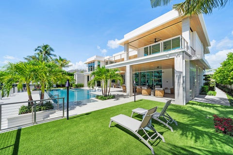 Tiny photo for 336 E Coconut Palm Road, Boca Raton, FL 33432 (MLS # B26079322)