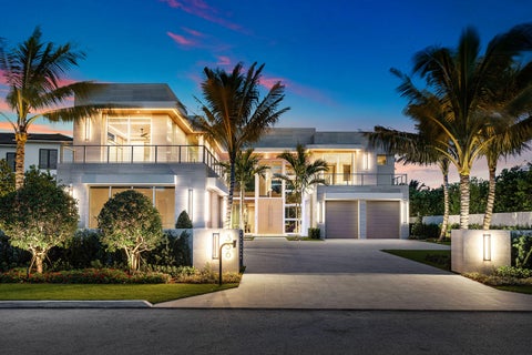 Tiny photo for 336 E Coconut Palm Road, Boca Raton, FL 33432 (MLS # B26079322)