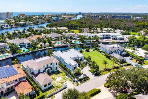 Tiny photo for 336 E Coconut Palm Road, Boca Raton, FL 33432 (MLS # B26079322)