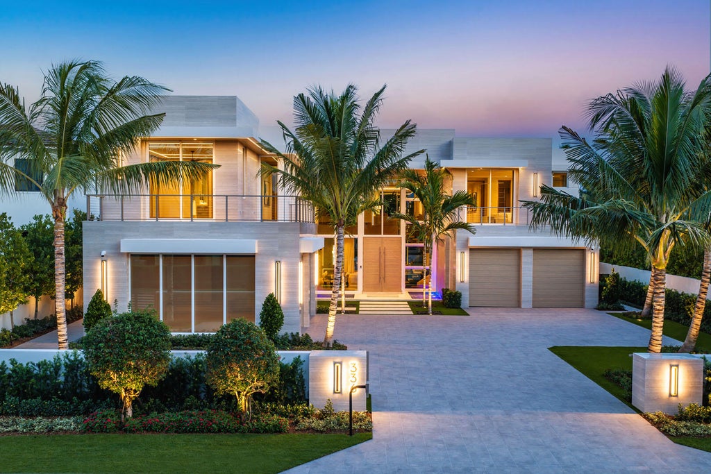 Photo of 336 E Coconut Palm Road, Boca Raton, FL 33432 (MLS # B26079322)