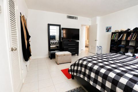 Tiny photo for 4250 Galt Ocean Drive #9g, Fort Lauderdale, FL 33308 (MLS # B26028288)