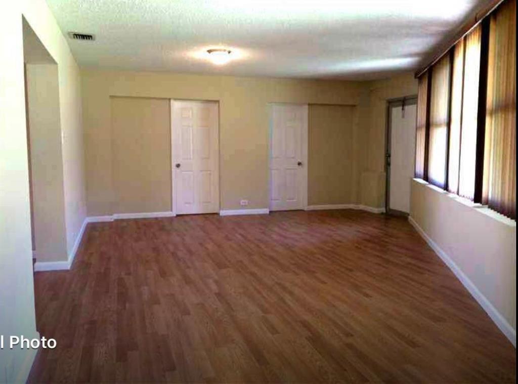 WESTWOOD COMMUNITY 5 - Residential Lease