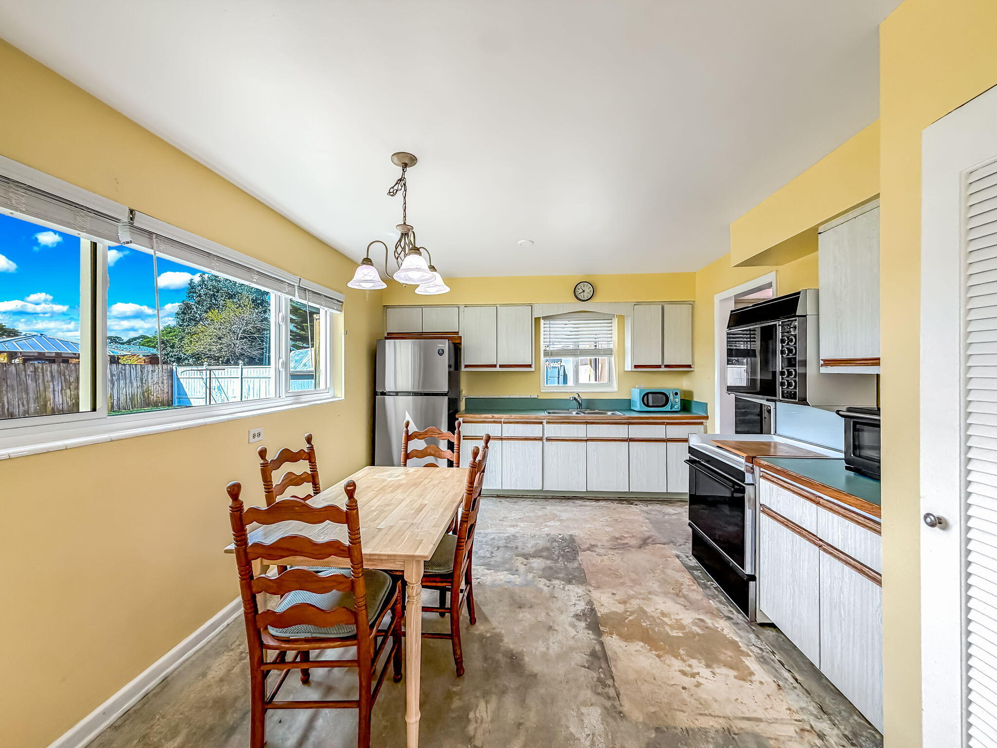 LAKE BELVEDERE ESTATES 4TH ADD - Residential