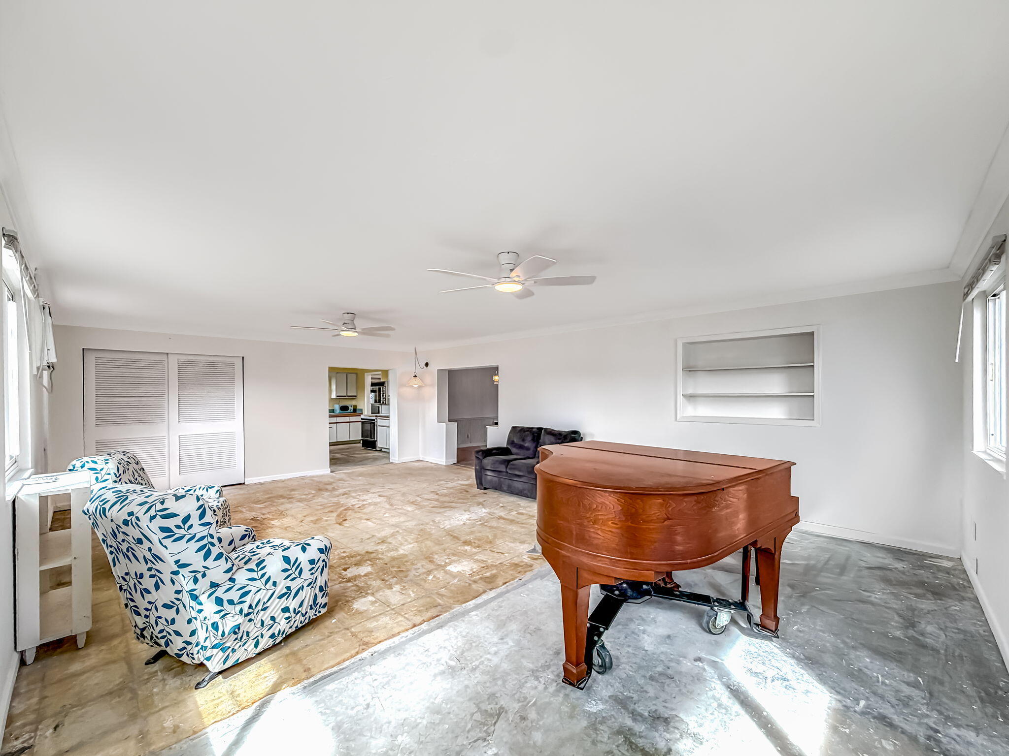 LAKE BELVEDERE ESTATES 4TH ADD - Residential