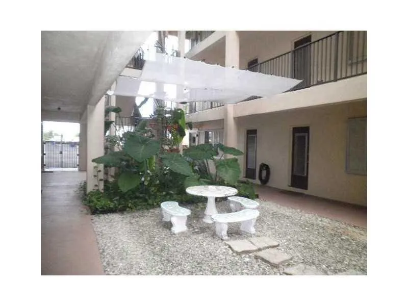 348 S Federal Hwy Unit 28  