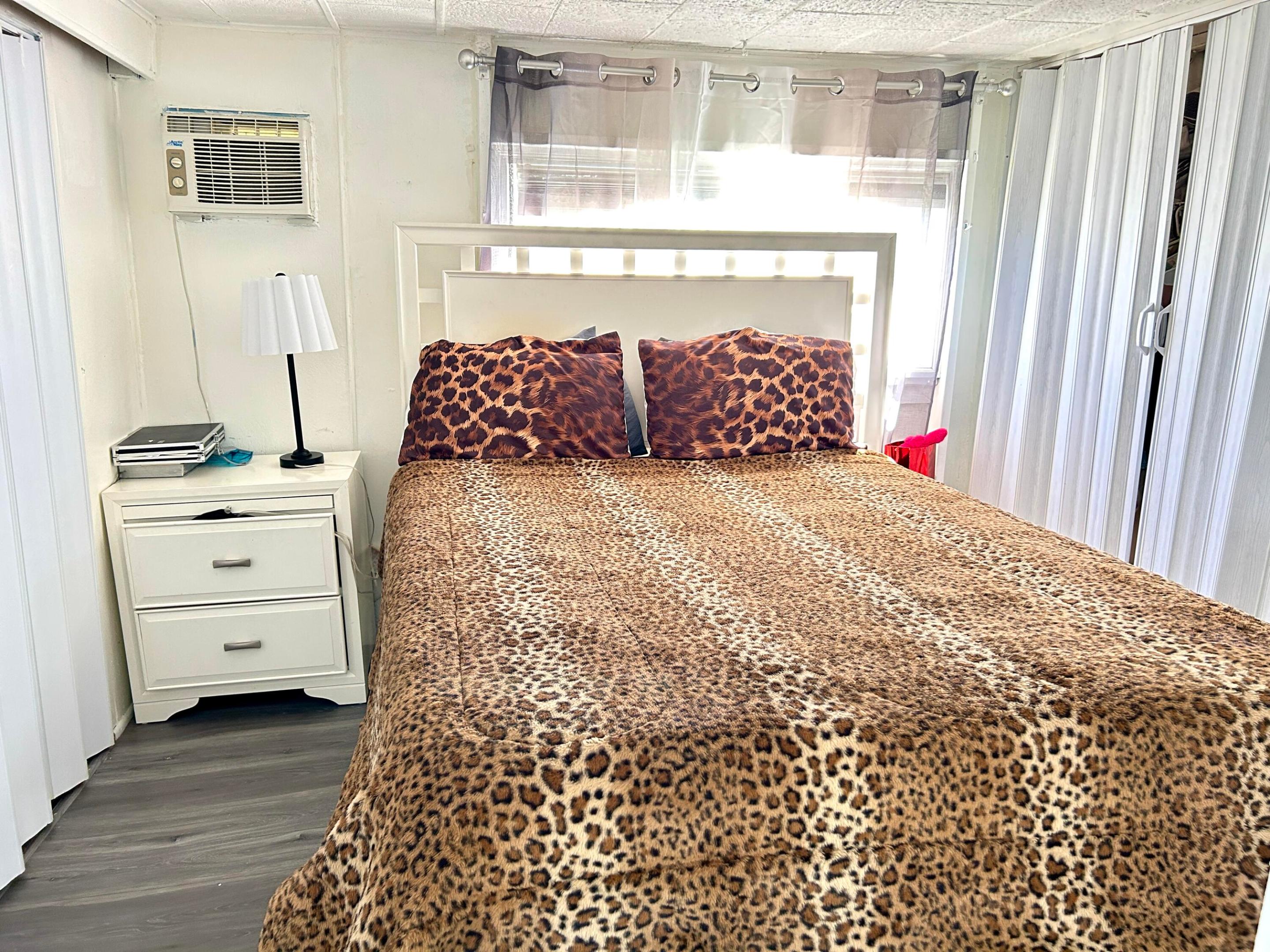 Orangebrook Harbor - Residential