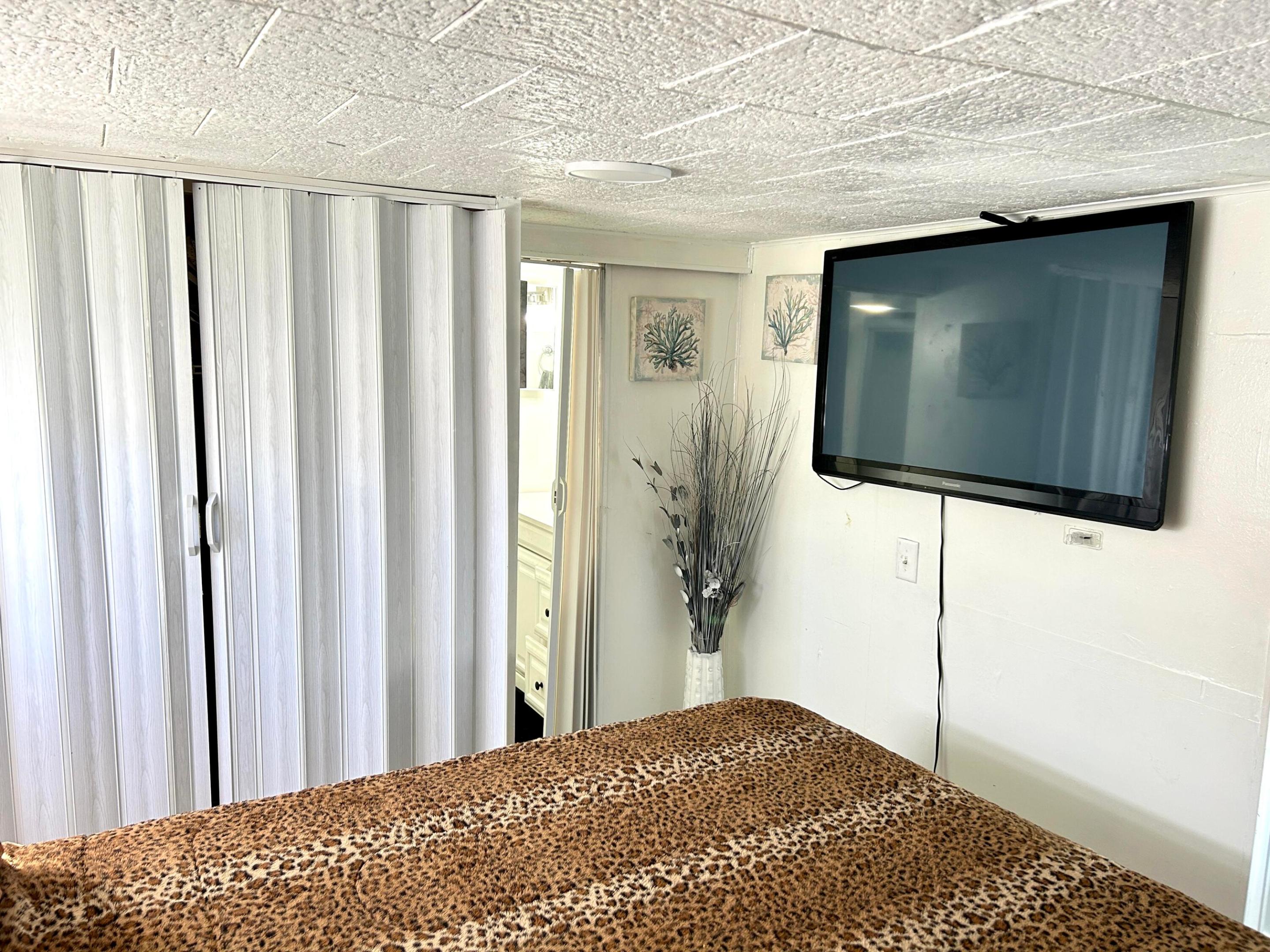 Orangebrook Harbor - Residential