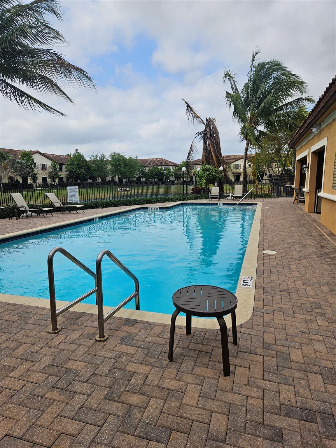 Simonton Court 176-49 B - Residential Lease