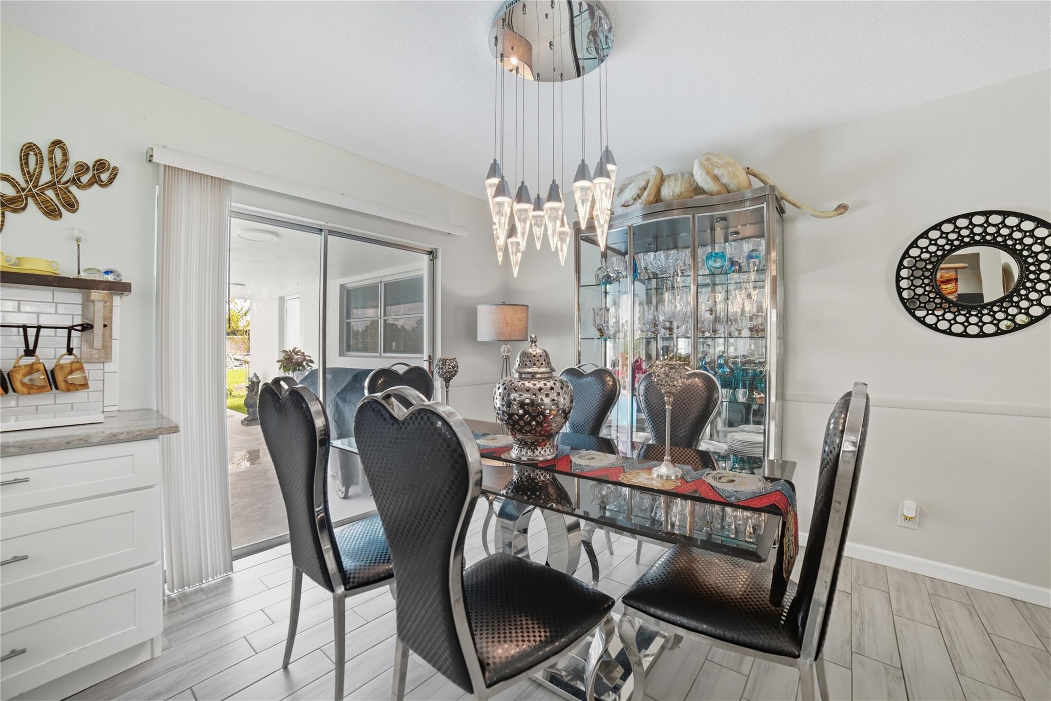 THE DELLS 64-40 B - Residential