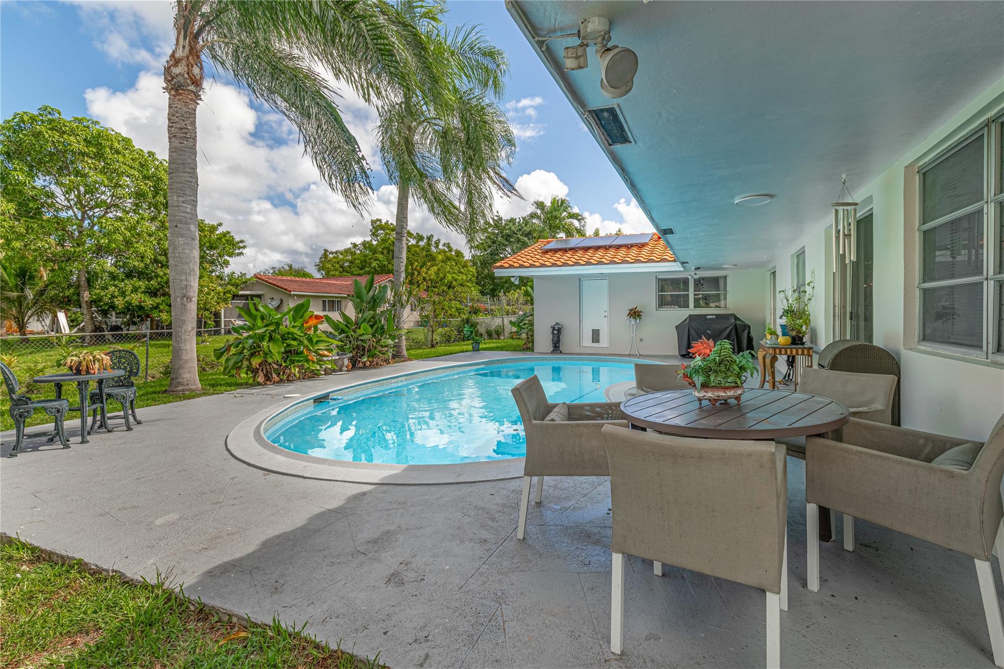 THE DELLS 64-40 B - Residential