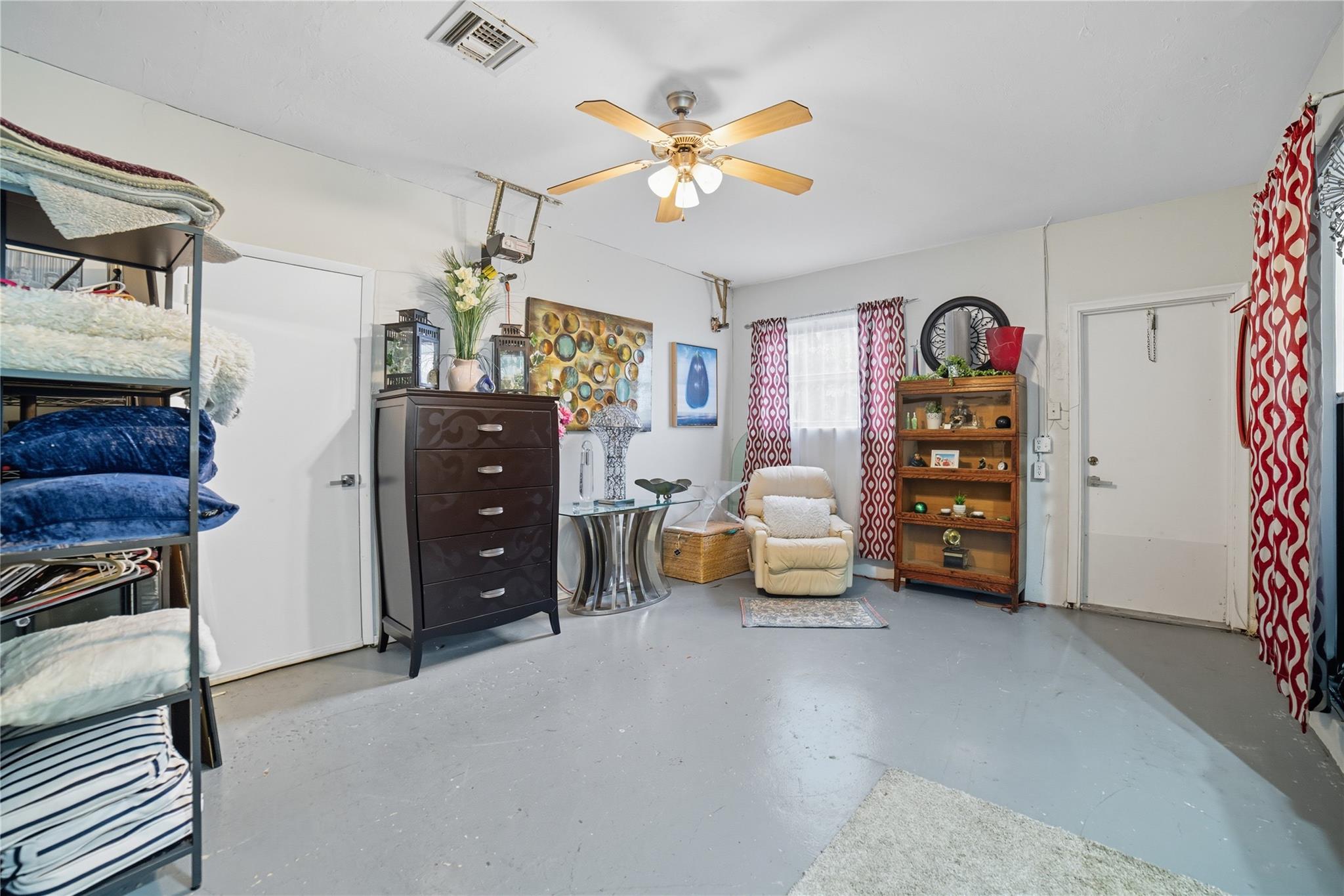 THE DELLS 64-40 B - Residential