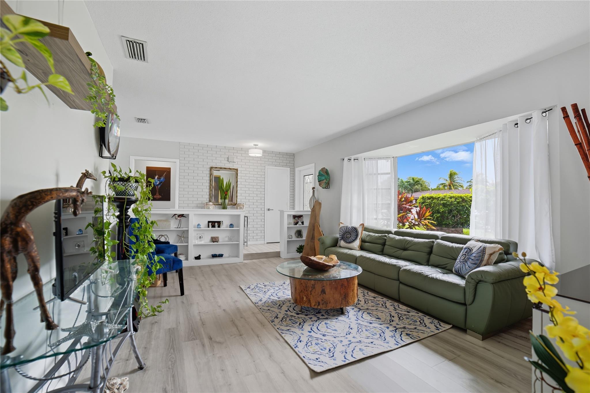 THE DELLS 64-40 B - Residential